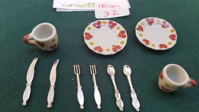Miniature Porcelain Plates with Hearts - Cups - Knives - Forks - Spoons - Dollhouse - Barbie - 10 piece set
